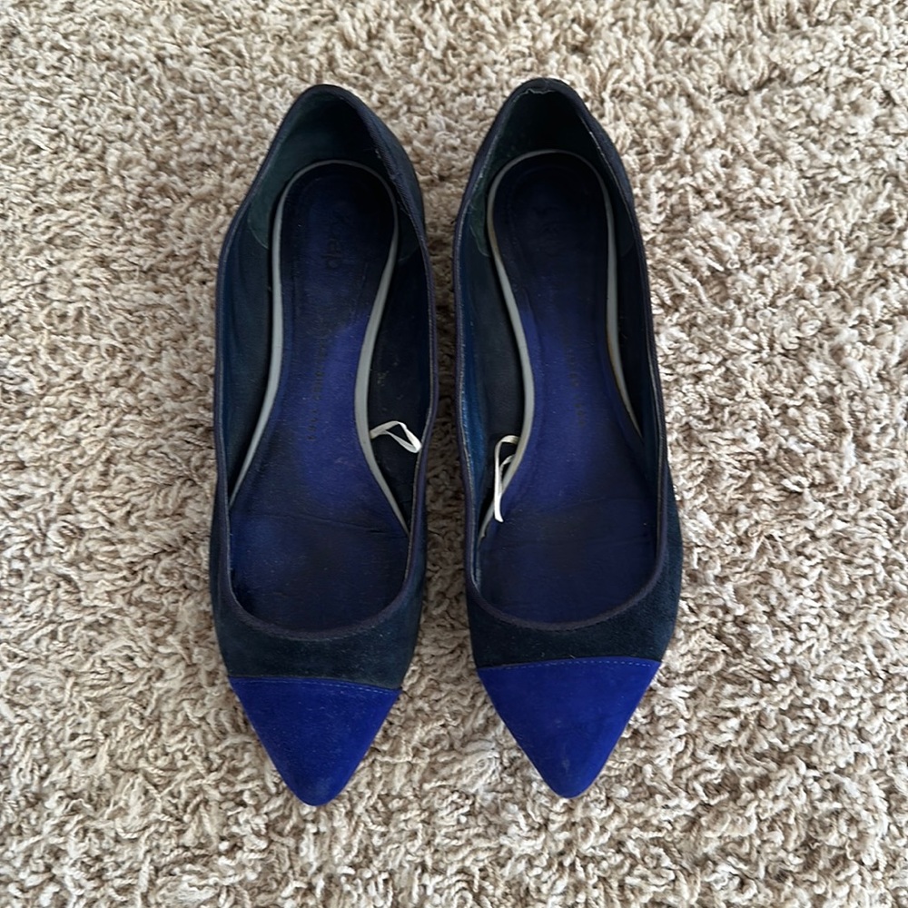Gap pointed toe flats
